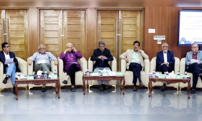 রাজনৈতিক দলগুলোর দ্বিতীয় পর্যায়ের ২১তম দিনের আলোচনায় বক্তব্য দেন অধ্যাপক আলী রীয়াজ । ছবি -সংগৃহীত