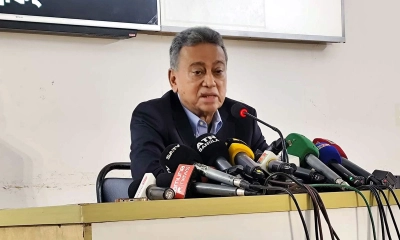 তত্ত্বাবধায়কের মুডে যেতে হবে অন্তর্বর্তী সরকারকে : আমীর খসরু