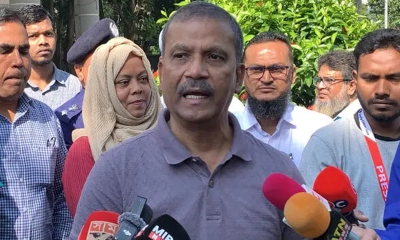 নির্বাচন বিষয়ে প্রশ্নের জবাব দিলেন না উপদেষ্টা আসিফ নজরুল