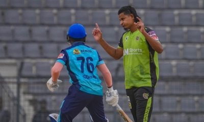 নাসুমের ফাইফারে নোয়াখালীর লজ্জার রেকর্ড