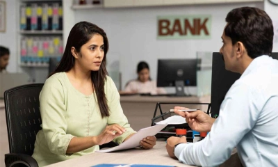 ব্যাংকে চাকরি। ছবি- সংগৃহীত