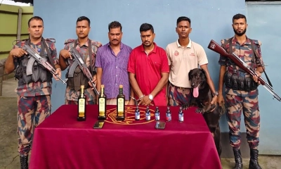 যশোরে ভারতীয় নাগরিকসহ আটক ২