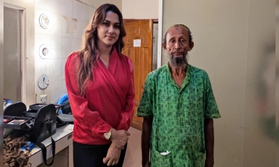 এবার চলচ্চিত্রকর্মী খোরশেদ আলমের পাশে ববি