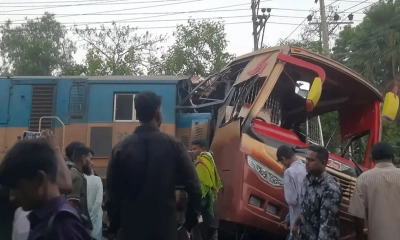 দুই গেটম্যানের অবহেলায় ১২ জনের মৃত্যু