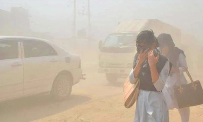 বিশ্বে দূষিত শহরের তালিকায় শীর্ষে ঢাকা