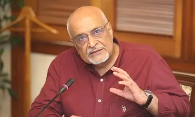 অন্তর্বর্তী সরকার কি পথ হারিয়েছে, প্রশ্ন দেবপ্রিয় ভট্টাচার্যের
