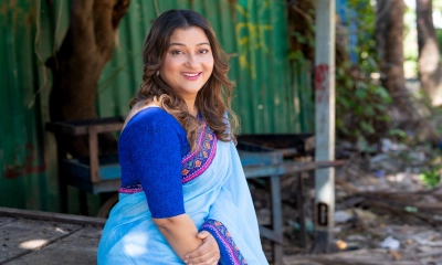 সব ক্ষেত্রেই ব্যস্ত দীপা