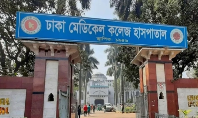 উত্তরায় দ্রুতগামী বাসের ধাক্কায় কলেজ শিক্ষার্থীর মৃত্যু