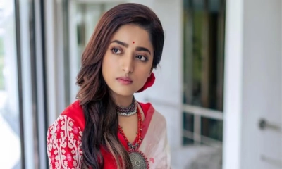 রহস্য জিইয়ে রাখলেন ইশা