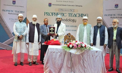 রাসূল (সা.) এর শিক্ষাদান পদ্ধতি শীর্ষক আলোচনায় মিজানুর রহমান আজহারী