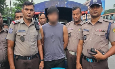 গাবতলীতে বিদেশি পিস্তল ও ম্যাগাজিনসহ যুবক আটক