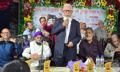 চট্টগ্রাম পুরস্কার বিতরণী অনুষ্ঠানে বিএনপি কেন্দ্রীয় কমিটির সদস্য আলহাজ্ব মোহাম্মদ শামসুল আলম। ছবি- সংগৃহীত