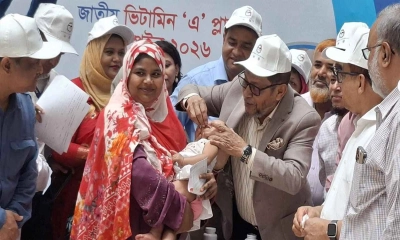 মায়ের শাল দুধের চেয়ে বড় ভিটামিন নেই : স্বাস্থ্যমন্ত্রী