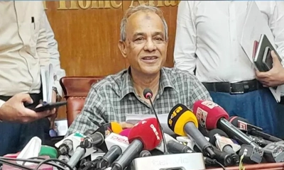 পূজার নিরাপত্তায় বুধবার থেকে মাঠে থাকবে আইনশৃঙ্খলা বাহিনী: স্বরাষ্ট্র উপদেষ্টা