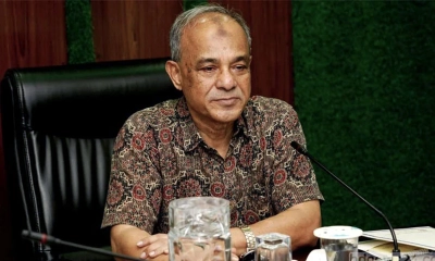 আইনশৃঙ্খলা বাহিনীর হারানো অস্ত্রের সন্ধান দিলে মিলবে পুরস্কার: স্বরাষ্ট্র উপদেষ্টা