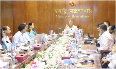 ‘কর্মকর্তারা কোনো রাজনৈতিক দলের লেজুড়বৃত্তি করতে পারবে না’