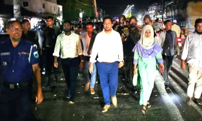 বগুড়ায় নির্বাহী ম্যাজিস্ট্রেটকে বাধা, পরে যৌথ অভিযান