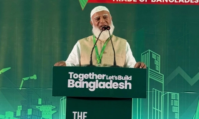 ‘ঘাম ঝরানো শ্রমিকদের মর্যাদা নিশ্চিত করলেই তারা উজাড় করে দেবে’