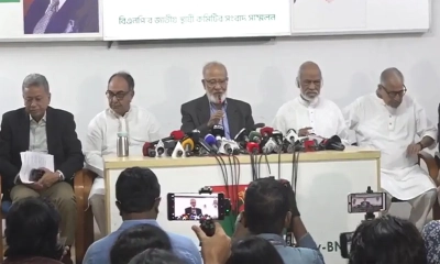 জুলাই সনদের বাইরে সিদ্ধান্ত নিলে দায় সরকারের: খন্দকার মোশাররফ