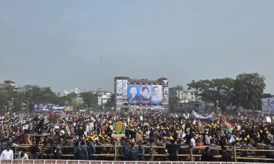 খুলনায় তারেক রহমানের সমাবেশে নেতাকর্মীদের ঢল