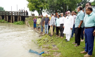 চার দিনের মধ্যে শেষ হবে আলুতলা স্লুইচ গেটের সংস্কার : কেসিসি প্রশাসক