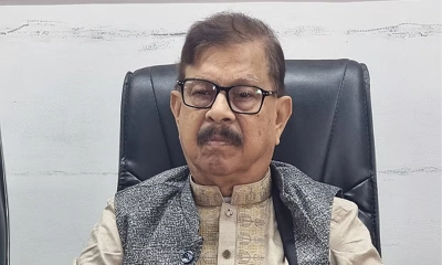 বগুড়ায় মনোনয়নপত্র বাতিল মান্নার, টিকলেন ঢাকায়