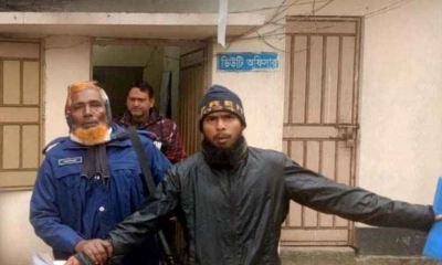বাবাকে কুপিয়ে হত্যার পর থানায় মাসুদ