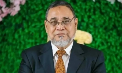 কোনো চাপের কাছে নতি স্বীকার না করার নির্দেশ সিইসির