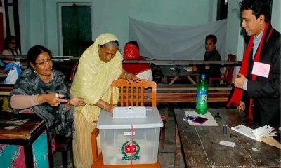 নির্বাচনে দায়িত্বরত কর্মকর্তারা কে কত টাকা পাবেন?