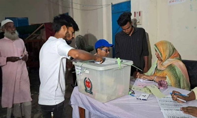 শিক্ষকরা নির্বাচনে দায়িত্ব পালন না করলে ১ বছরের জেল