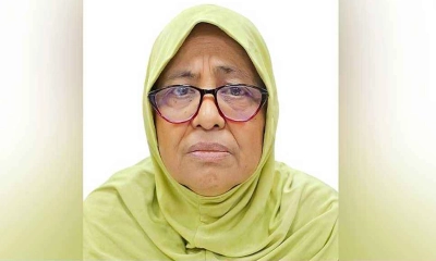 চিকিৎসা নিতে সিঙ্গাপুর গেলেন স্বাস্থ্য উপদেষ্টা
