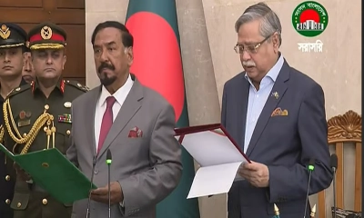 স্পিকার ও ডেপুটি স্পিকারকে শপথ পড়ালেন রাষ্ট্রপতি