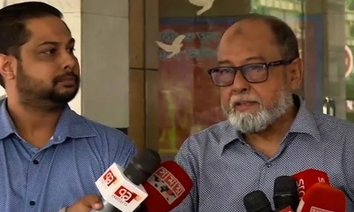 ‘টেবিল চাপড়ানোয় সংসদের সাউন্ড সিস্টেমে বিভ্রাট’