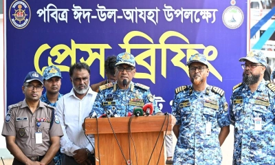 ঈদে নৌপথে নিরাপদ যাতায়াত ও দুর্ঘটনা রোধে কাজ করছে কোস্ট গার্ড