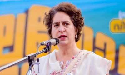 প্রিয়াঙ্কা গান্ধীর বিরুদ্ধে ‘নিখোঁজ’ থাকার অভিযোগ
