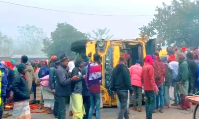 রাজশাহীতে বালুবাহী ট্রাক উল্টে নিহতের সংখ্যা বাড়ল
