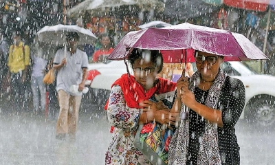 চার বিভাগে ভারি বৃষ্টির আভাস, ভূমিধসের শঙ্কা