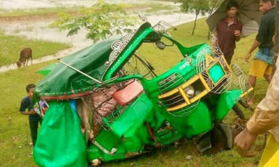 কক্সবাজারে ট্রেনের ধাক্কায় অটোরিকশার ৫ যাত্রী নিহত