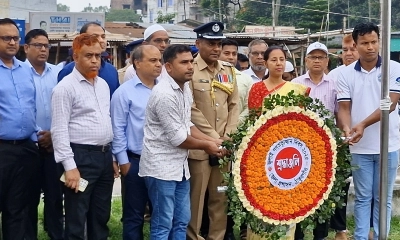 প্রথমবারের মতো পালিত জুলাই গণঅভ্যুত্থান দিবস উপলক্ষে ঠাকুরগাঁওয়ে শ্রদ্ধার সঙ্গে স্মরণ করা হয়। ছবি- রূপালী বাংলাদেশ
