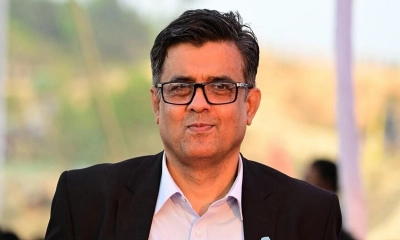 জুতোজোড়া তুলে রাখার স্বপ্নে বিদায়ের প্রহর গুনছেন প্রেস সচিব