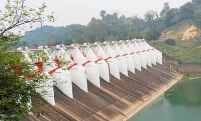 আজ বন্ধ করা হলো কাপ্তাই বাঁধের ১৬ জলকপাট