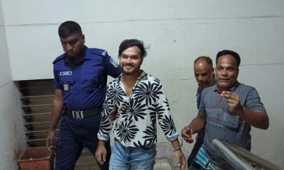 মজনু মিয়া (৪৭)  ও মো. সুজন মিয়া (৩০)। ছবি- রূপালী বাংলাদেশ