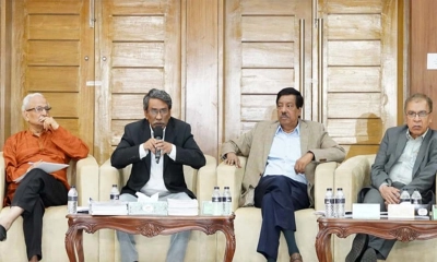 চার পদ্ধতিতে জুলাই সনদ বাস্তবায়নের পরামর্শ দিয়েছেন বিশেষজ্ঞরা