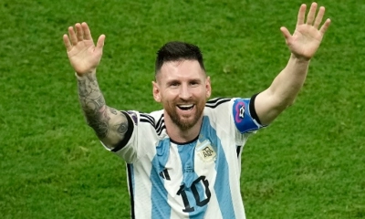 মেসি সঙ্গে ছবি তুলতে লাগবে ১৩ লাখ টাকা