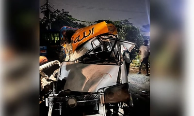 চট্টগ্রামের কর্ণফুলীতে বাস-লেগুনা মুখোমুখি সংঘর্ষে নিহত ৩