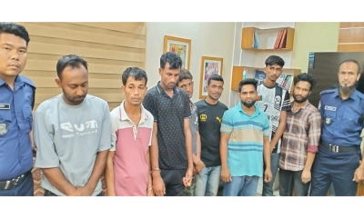 রাঙামাটিতে পুলিশের অভিযানে ৮ মাদকসেবি আটক