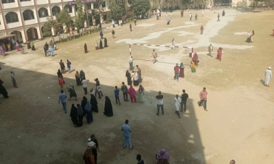 ঢাকা-১৫ আসনে সকাল ১০টা পর্যন্ত ভোট পড়েছে ১০ শতাংশ