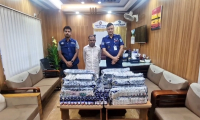 রূপগঞ্জে ১১০৭ বোতল স্ক্যাপ সিরাপ উদ্ধার, মাদক কারবারি গ্রেপ্তার