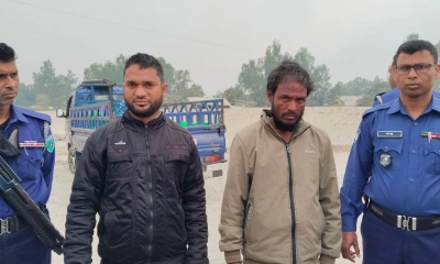 যমুনার চরে ঘোড়া জবাই করে মাংস পাচারের চেষ্টা, আটক ২