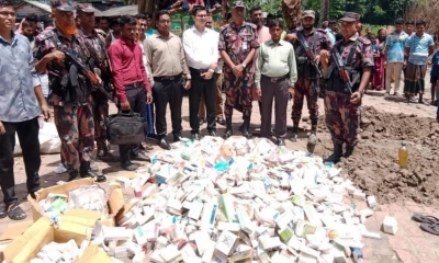 সাতক্ষীরায় টাস্কফোর্স অভিযানে ভেজাল ও নিষিদ্ধ ঔষধ জব্দ